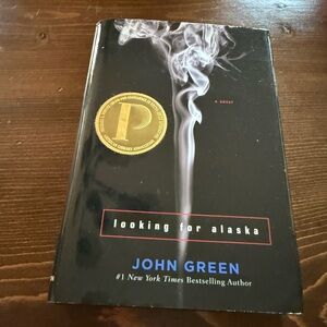 Looking for Alaska by - Hardcover with Gold Medal